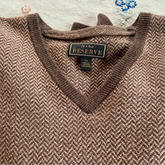 JoS. A. Bank Reserve Wool Blend V Neck Sweater. Brown and Tan Herringbone. XL - Picture 5 of 13